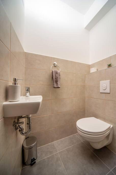 Grace Pine Apartment 1 Budapest Eksteriør bilde