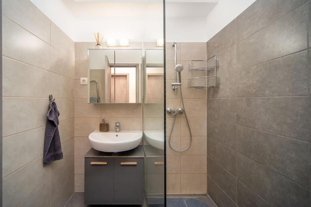Grace Pine Apartment 1 Budapest Eksteriør bilde